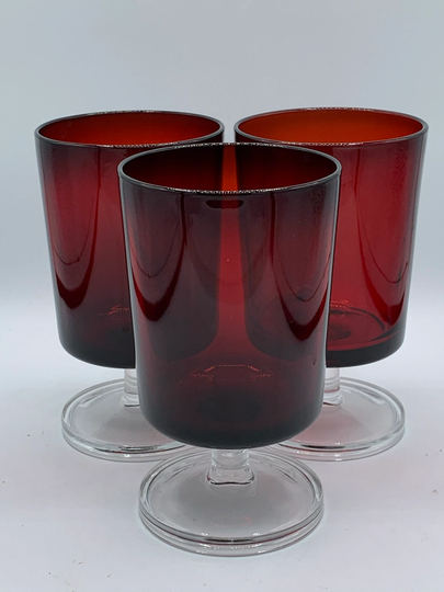 Ruby Red Glassware Luminarc 5 1/8 Wine Glasses Cavalier Arcoroc France Set  of 4 