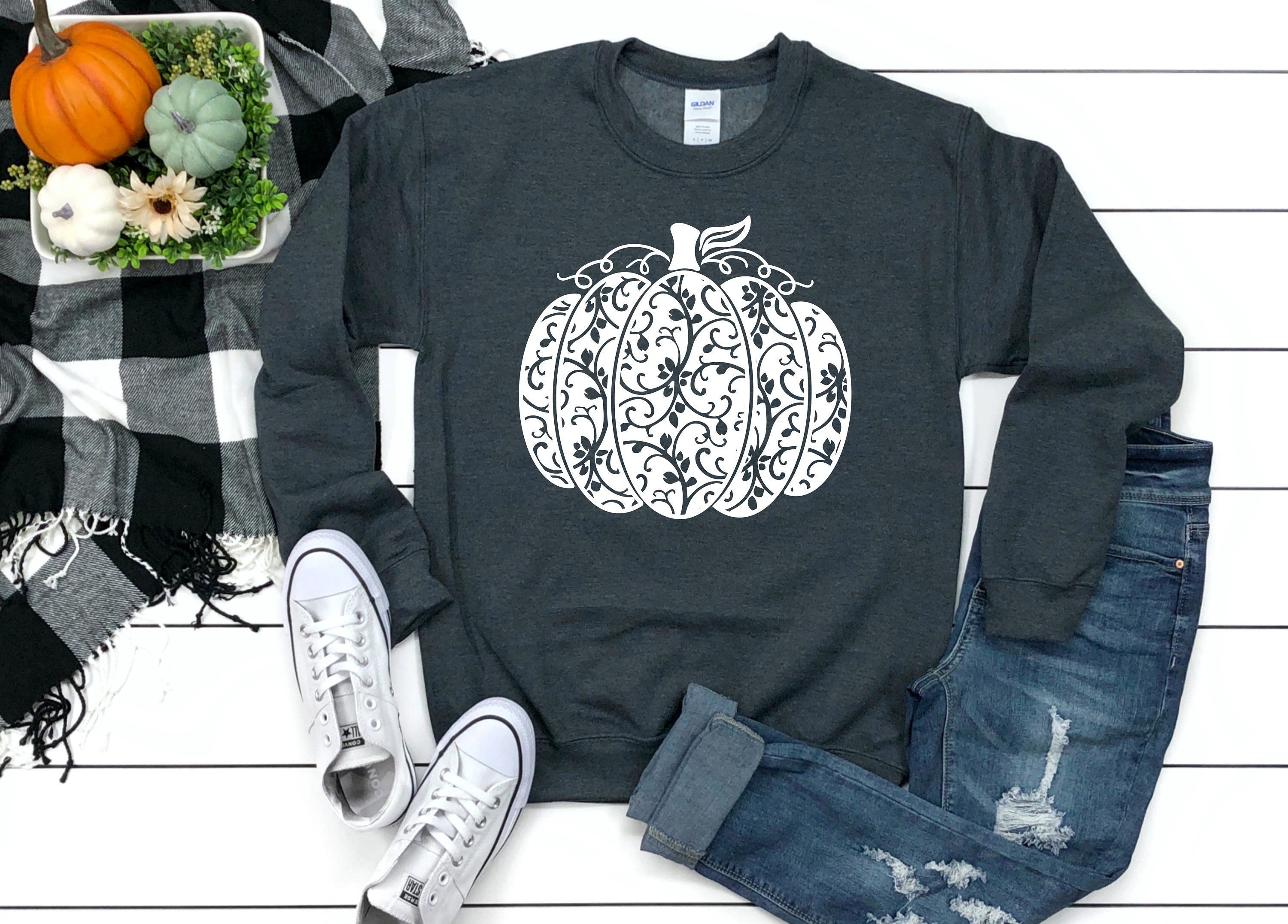 Womens Unisex Halloween Sweatshirt Floral Vintage Pumpkin Cute Trick Or Treating Sweater Gift Friends Mom