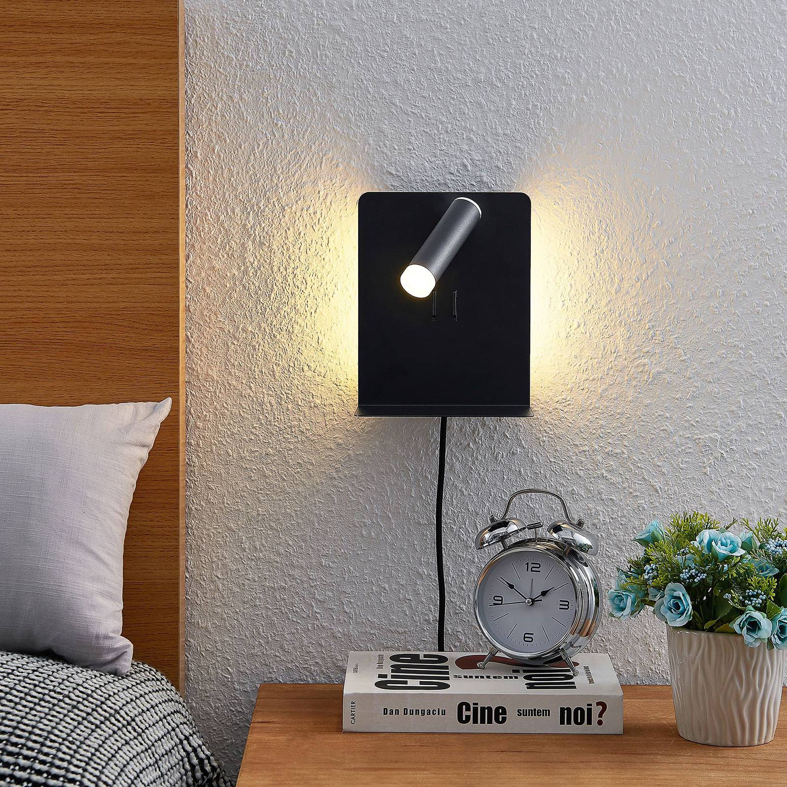 Lucande Zavi -LED-seinäspotti, taso, USB, musta