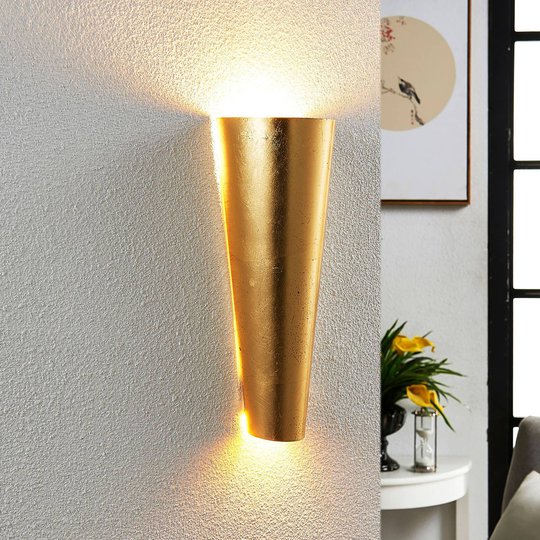 Kauniin muotoinen LED-seinävalaisin Conan, kulta