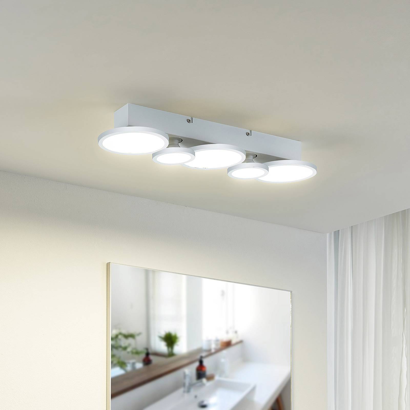 Lindby Amuria -LED-kattovalaisin, 5-lamppuinen