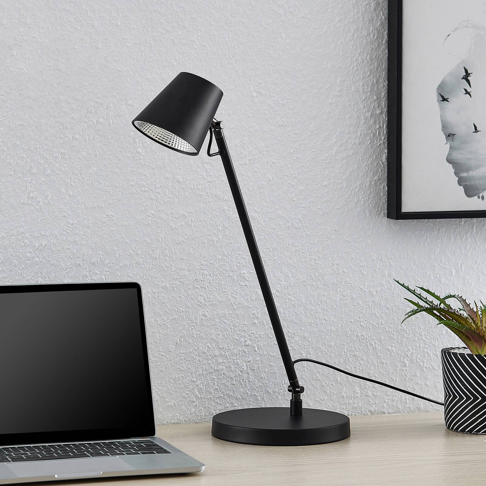 Lucande Kenala -LED-pöytälamppu, musta
