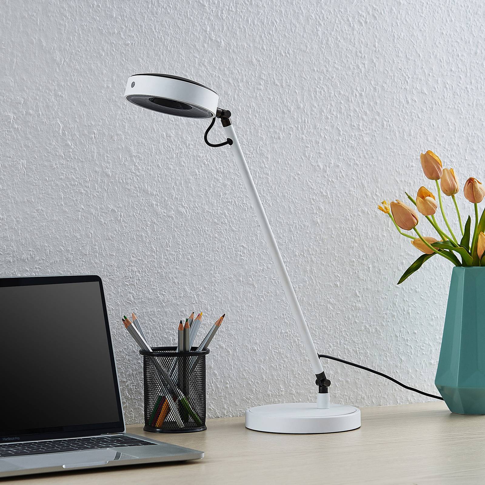 Lucande Vilana -LED-pöytälamppu, valkoinen