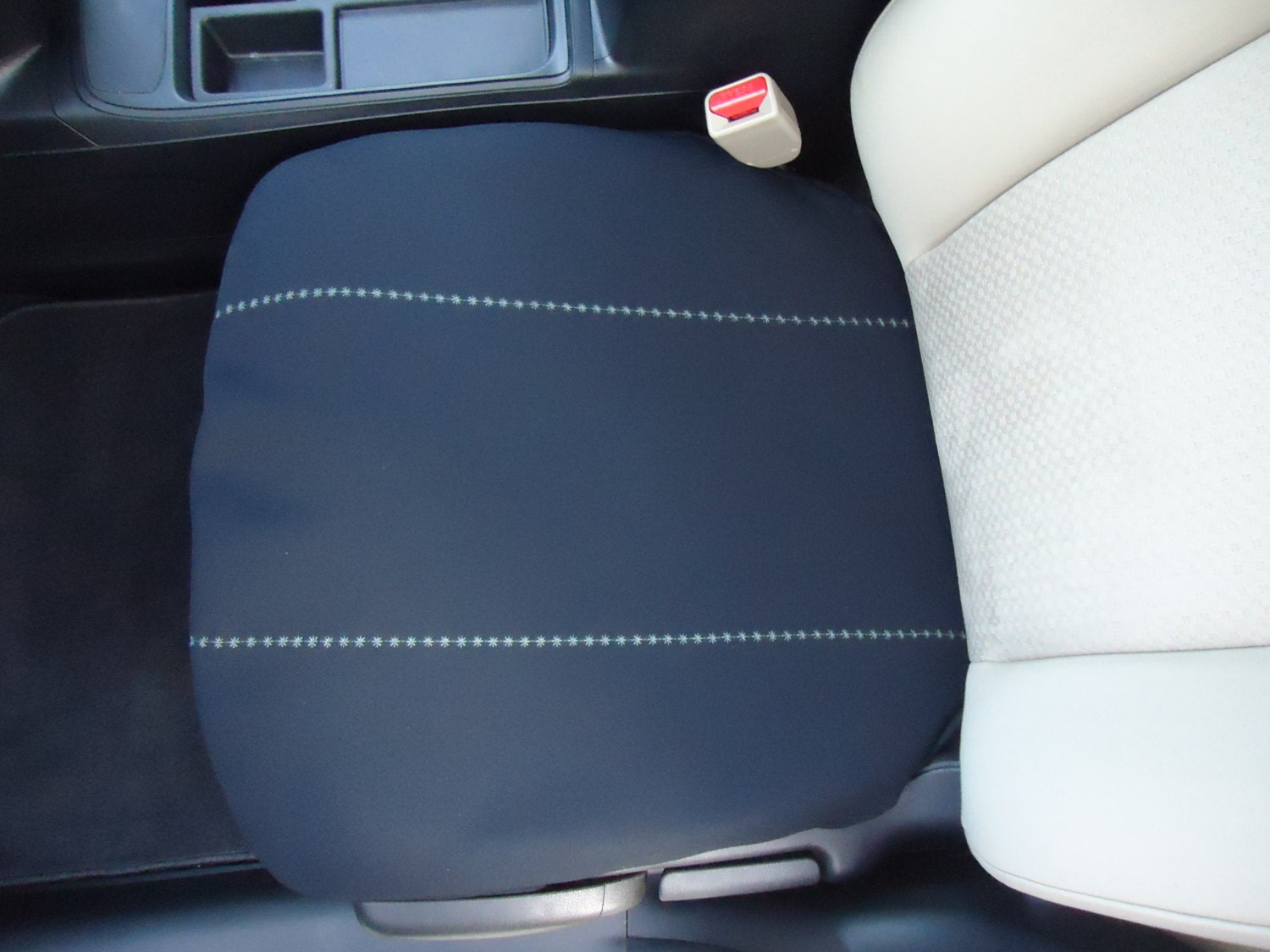 Neoprene Bottom Seat Covers With Stitching For All Ford, Chevy, Ram , & Toyota Trucks Suv's . This Price Is For One Cover Only