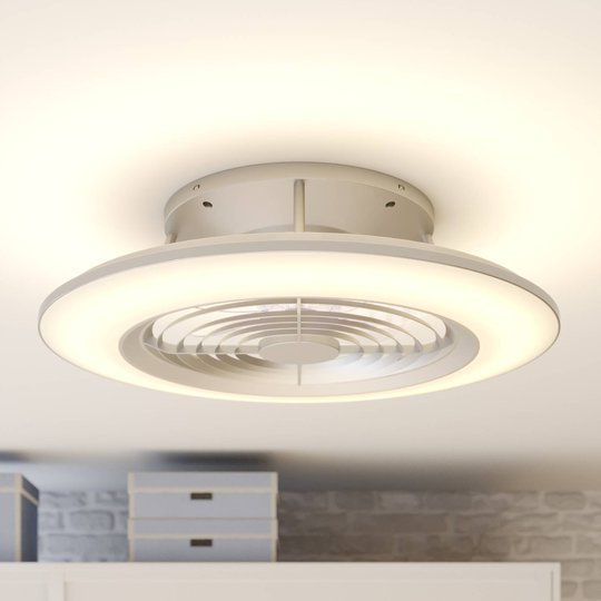 Arcchio Fenio -LED-kattotuuletin valolla, hopea