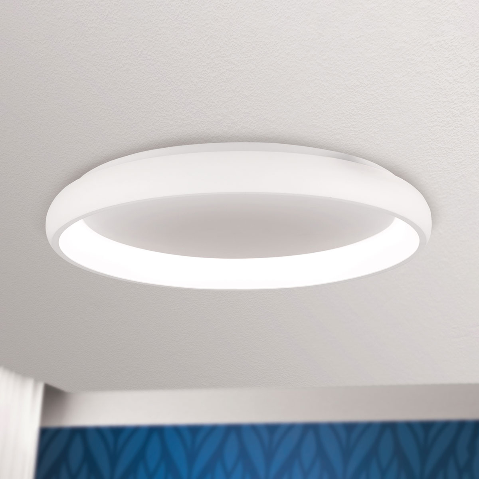 LED-kattovalaisin Venur, valoaukko sisällä, 61 cm