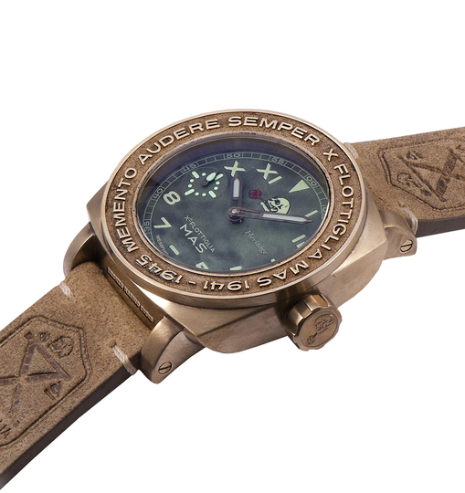 Buy Memphis Belle Watch Heritage Predator HM4 online