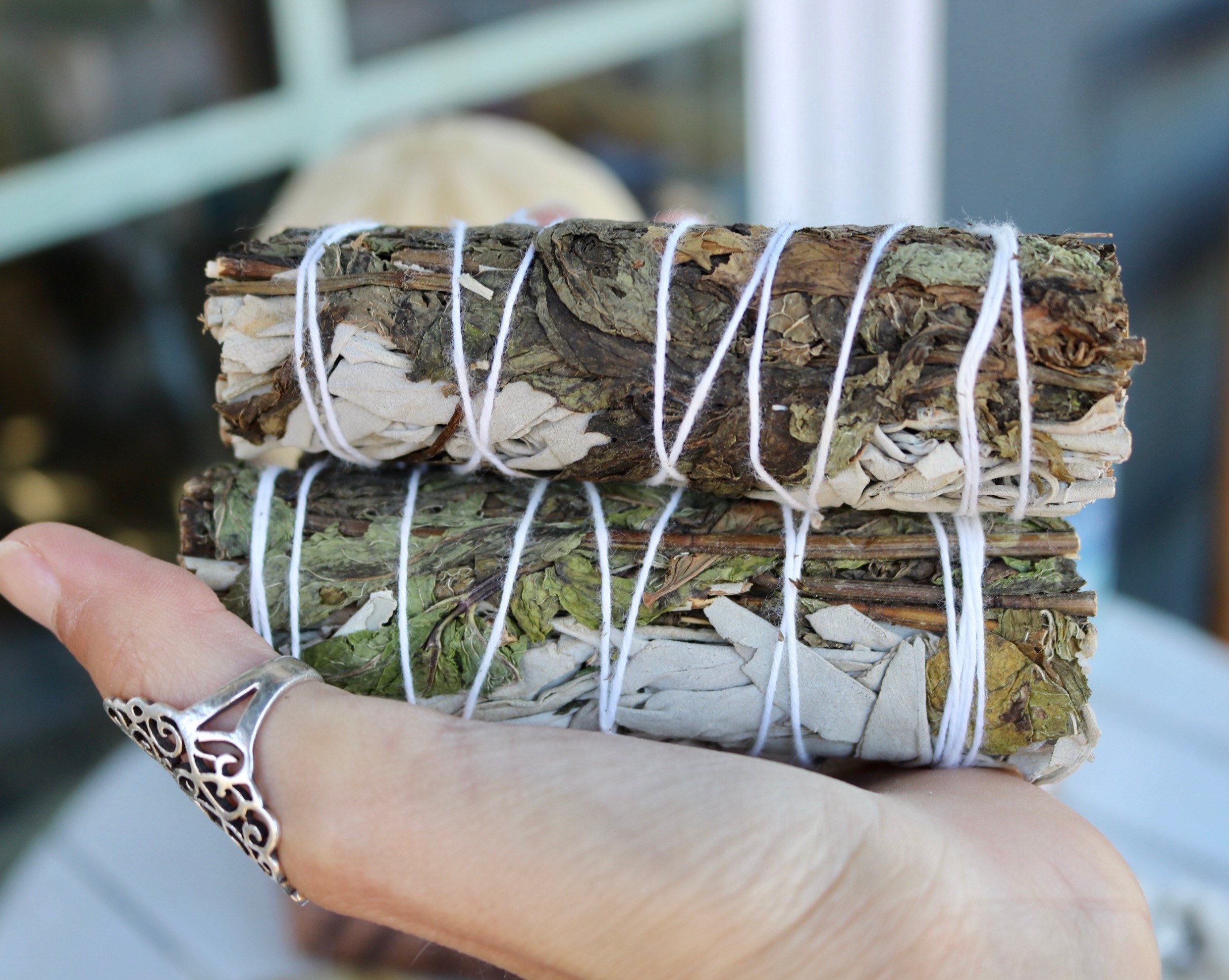Peppermint & White Sage Holiday Blend Smudge Stick For Energy Detox, Stick, Christmas Scent Cleanse