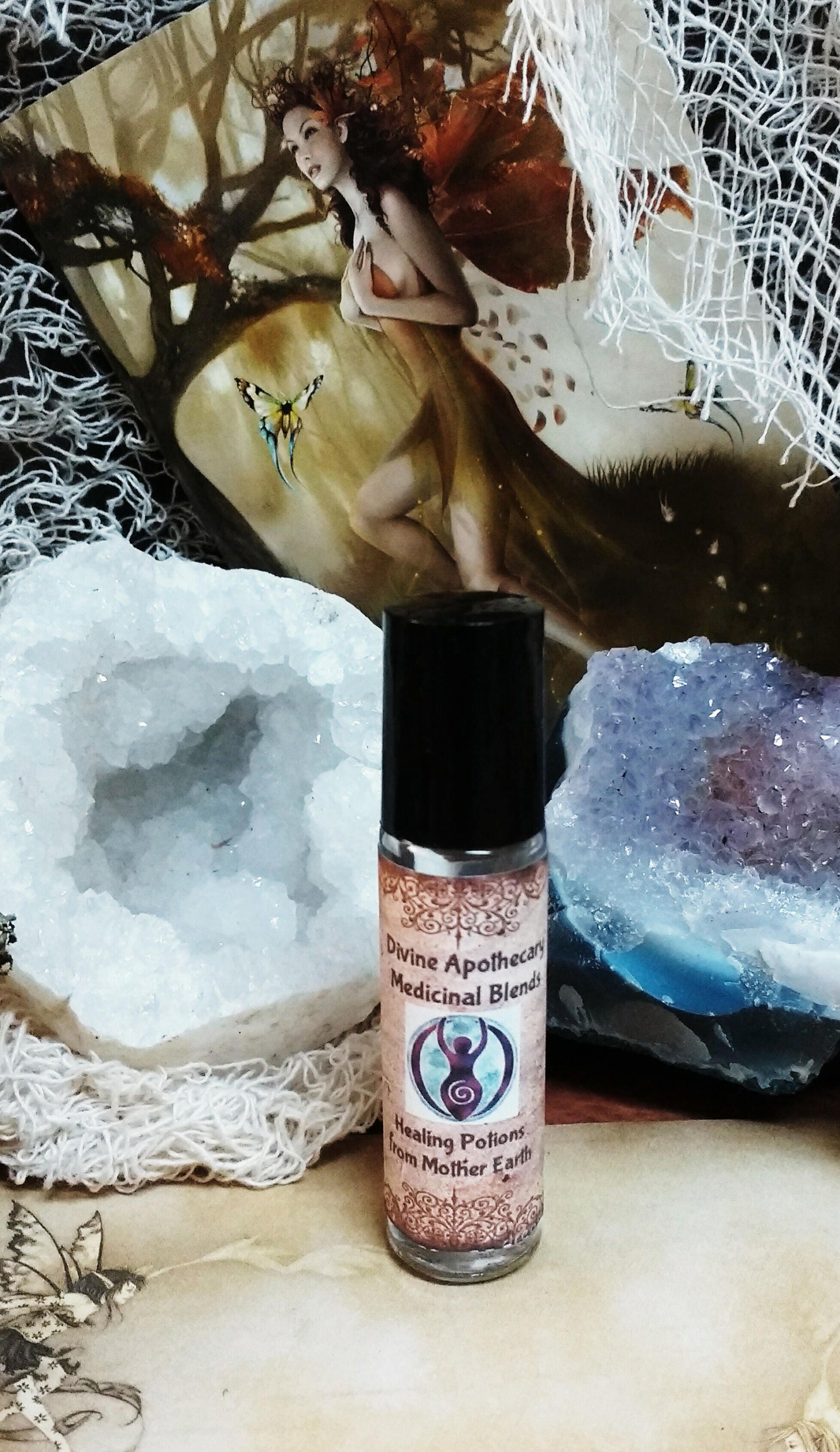 Witches Guardian Blend, Healing Essential Oils, Gem Infused Medicinal Oil, Witch Gift, Lavender, Rosemary, Frankincense, Myrrh, Bergamot