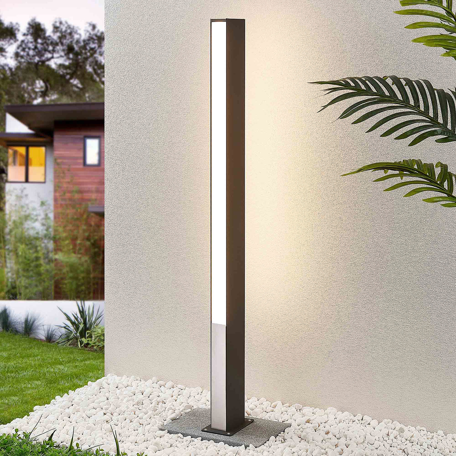 Lucande Aegisa -LED-pylväsvalaisin, 110 cm