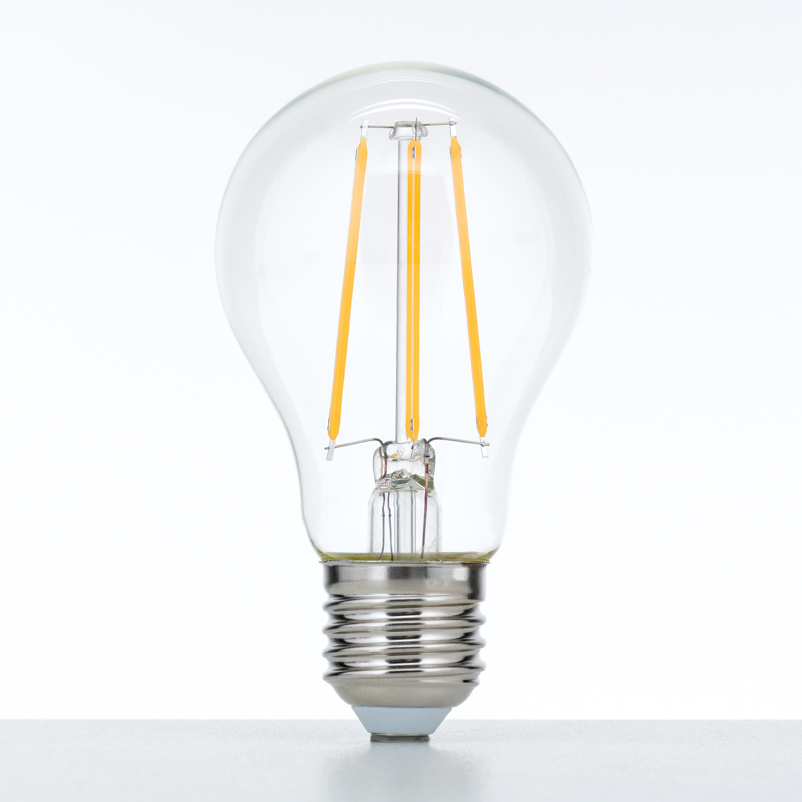LED-filamenttilamppu E27 8 W, valkoinen, himm.
