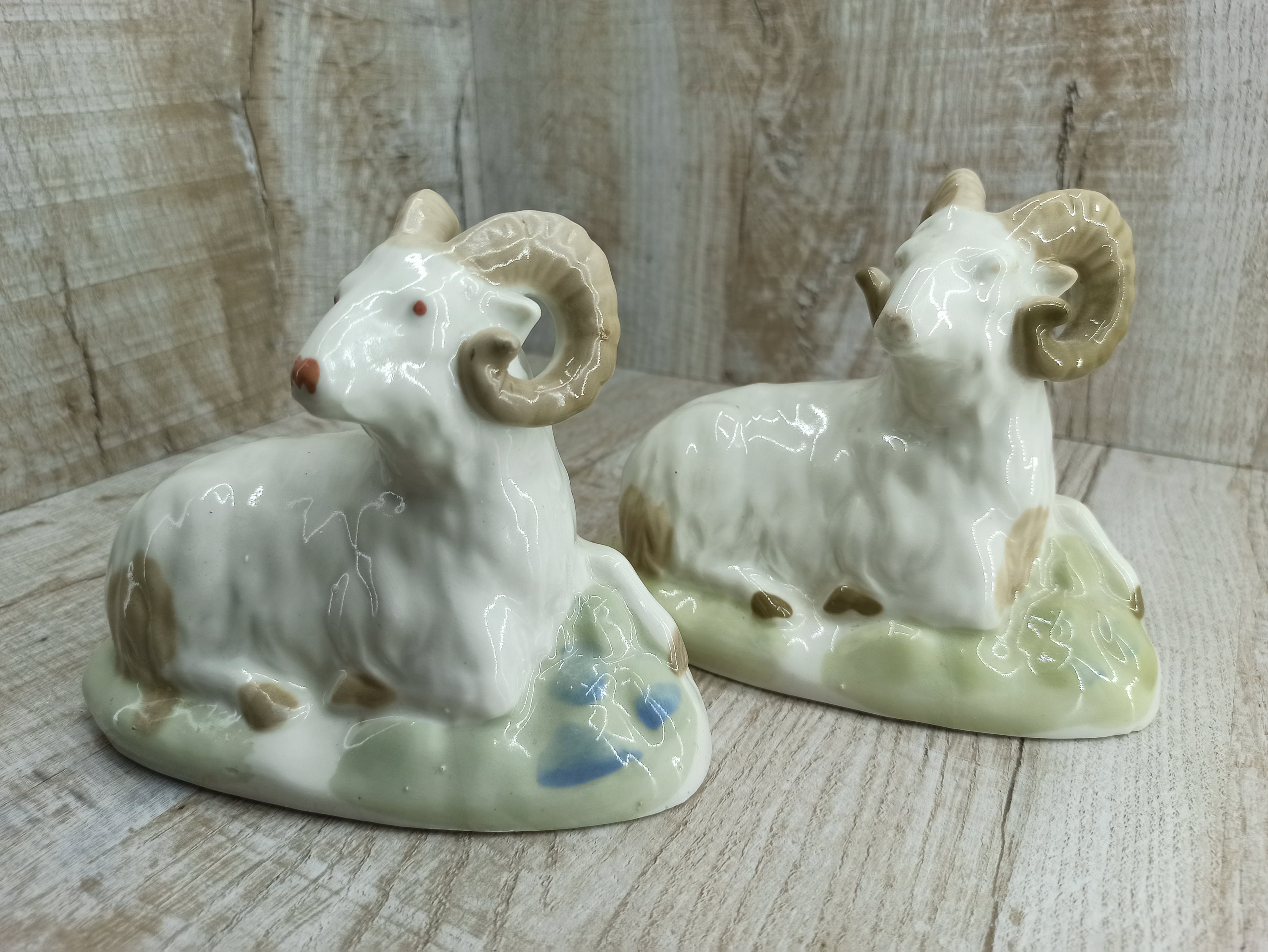 Vintage Animal Aries Gorodnitsa Ram Porcelain Bull Figurine Original Soviet Gorodnica Buffalo 1960S Big Wild Animals Mutton