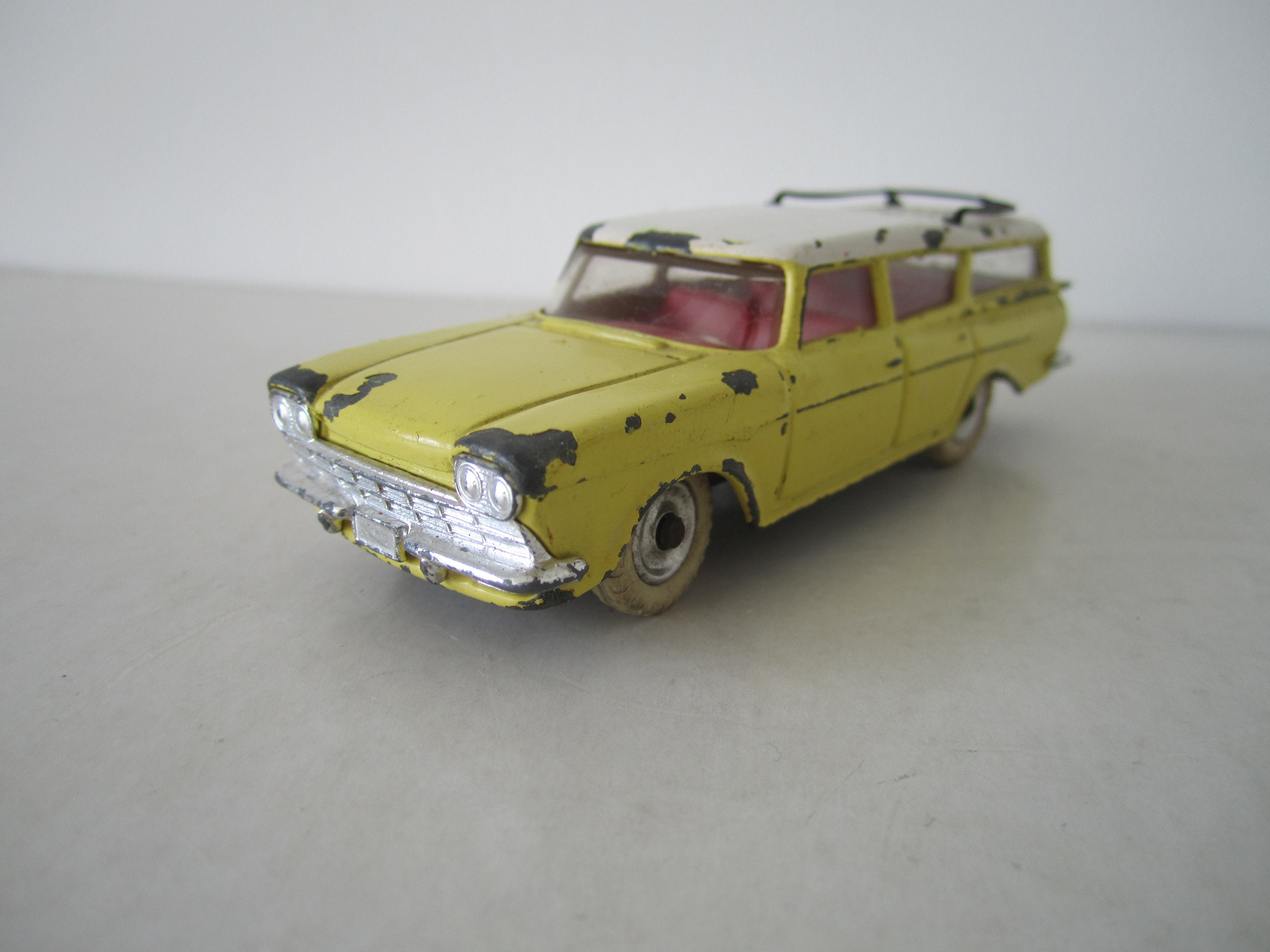 Rambler Station Wagon - Dinky Toys Cross Country 1960S Vintage Model Car