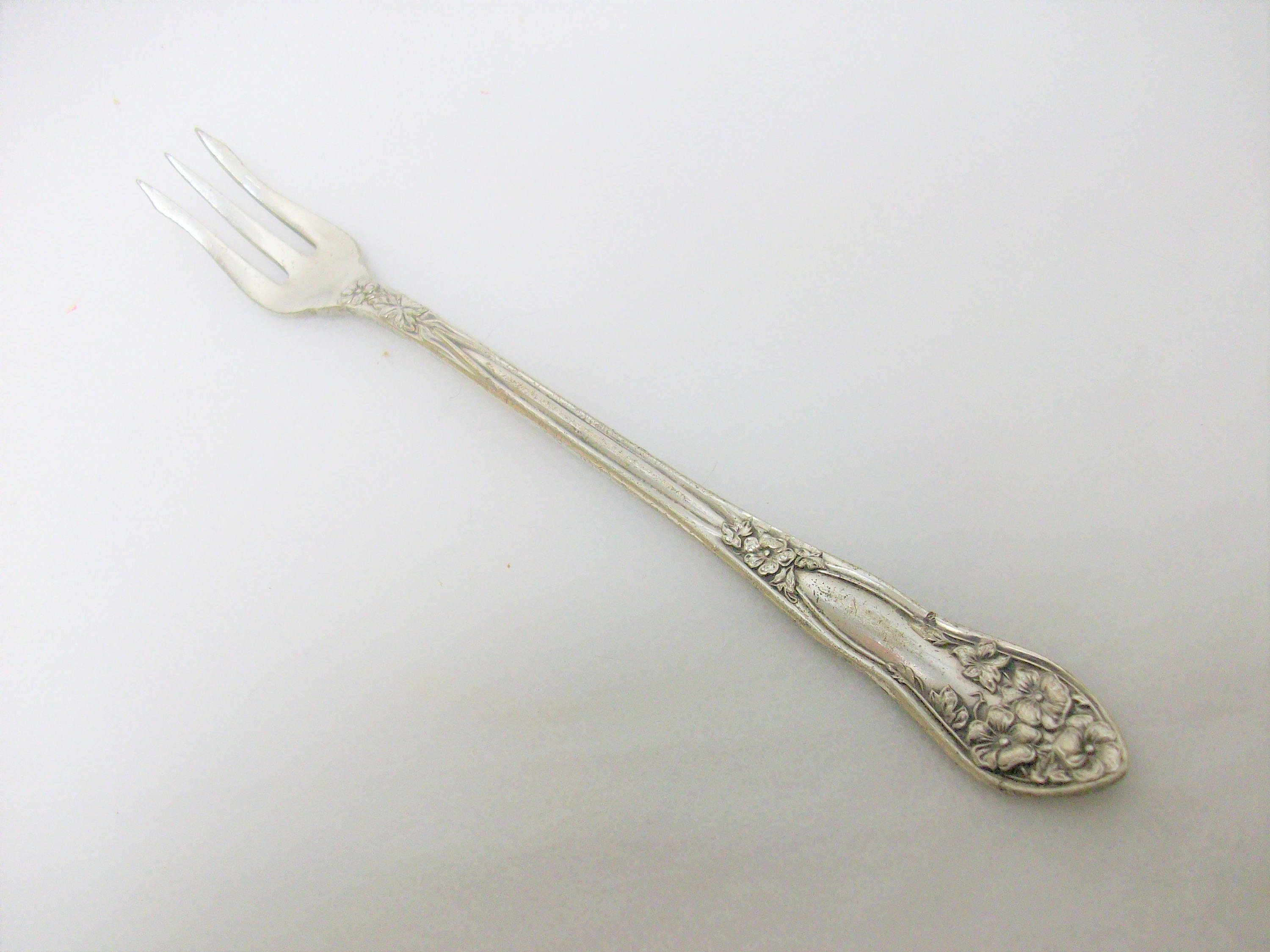 Fairfield One Seafood Fork Cocktail Winkle Lobster Crab Shrimp Oyster Clam Appetizer 1913 No Monogram Free Us Ship /