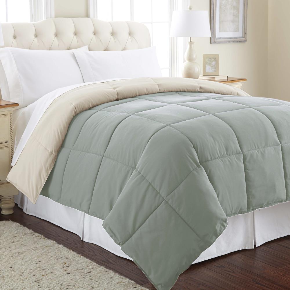 Amrapur Overseas Reversible down alternative comforter Multi Solid Reversible Queen Comforter (Blend with Polyester Fill) | 2DWNCMFG-DSA-QN