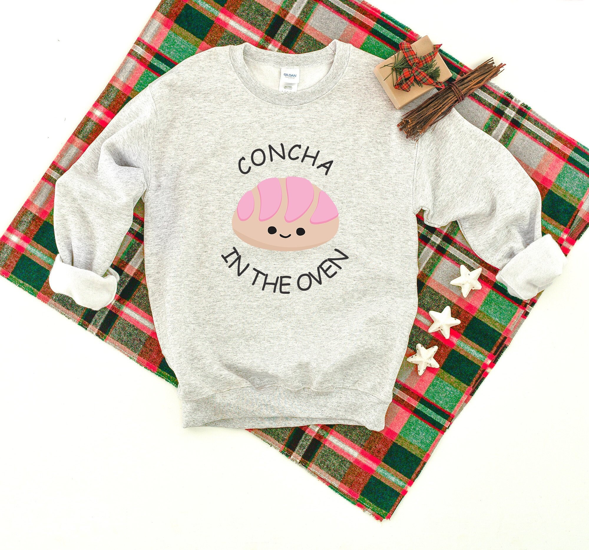 Concha in The Oven Heavy Blend Crewneck Sweatshirt, Pregnancy Reveal Sweater, Funny Humor, Crew