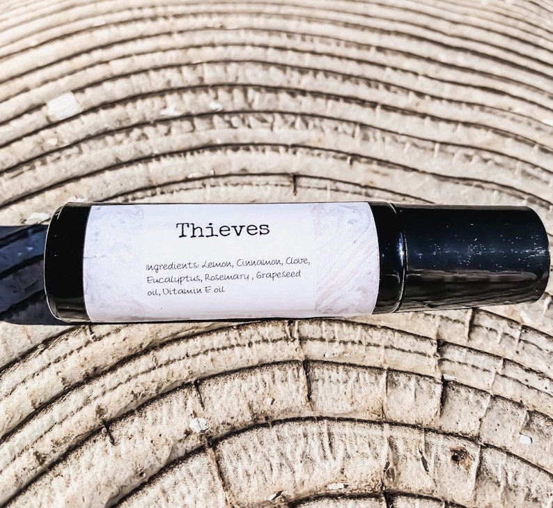 Thieves Essential Oil Rollerbottle Blend 10Ml, Thieves, Therapeutic, Organic, Bath & Body, Self Care, Health , Gifts
