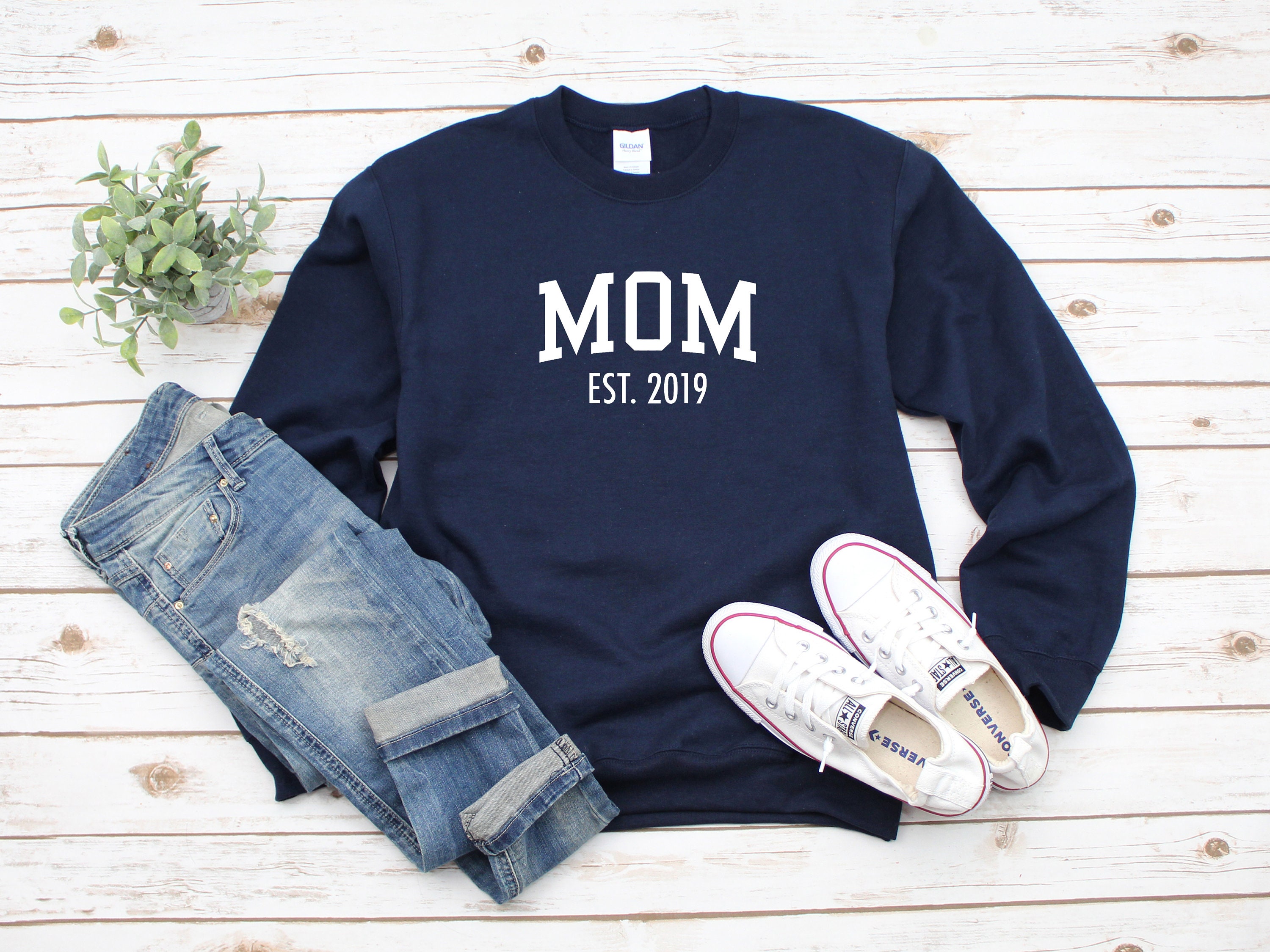 Mom Established | Year Heavy Blend Crewneck Sweatshirt, Sweater To Be, Gift, Gift For Mother's Day, Be Announcement, Mama