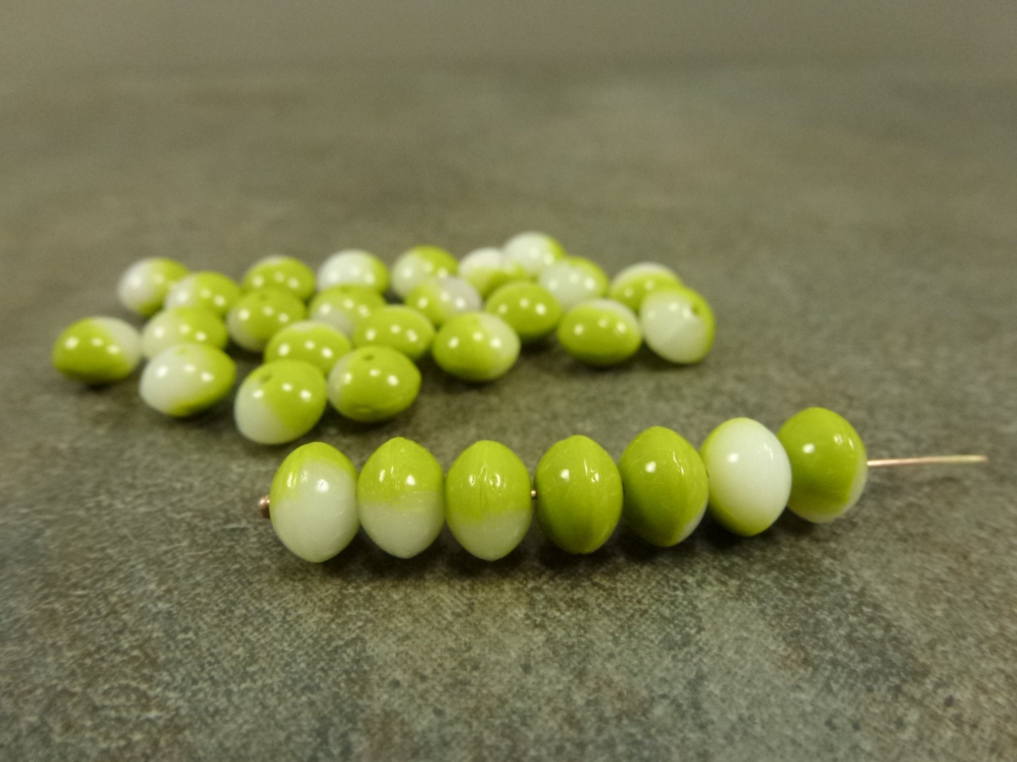 Lime/Alabaster Blend Czech Pressed Glass Puffed Rondelle Beads 5x8mm 25Pc Saucer Smooth Disc Donut