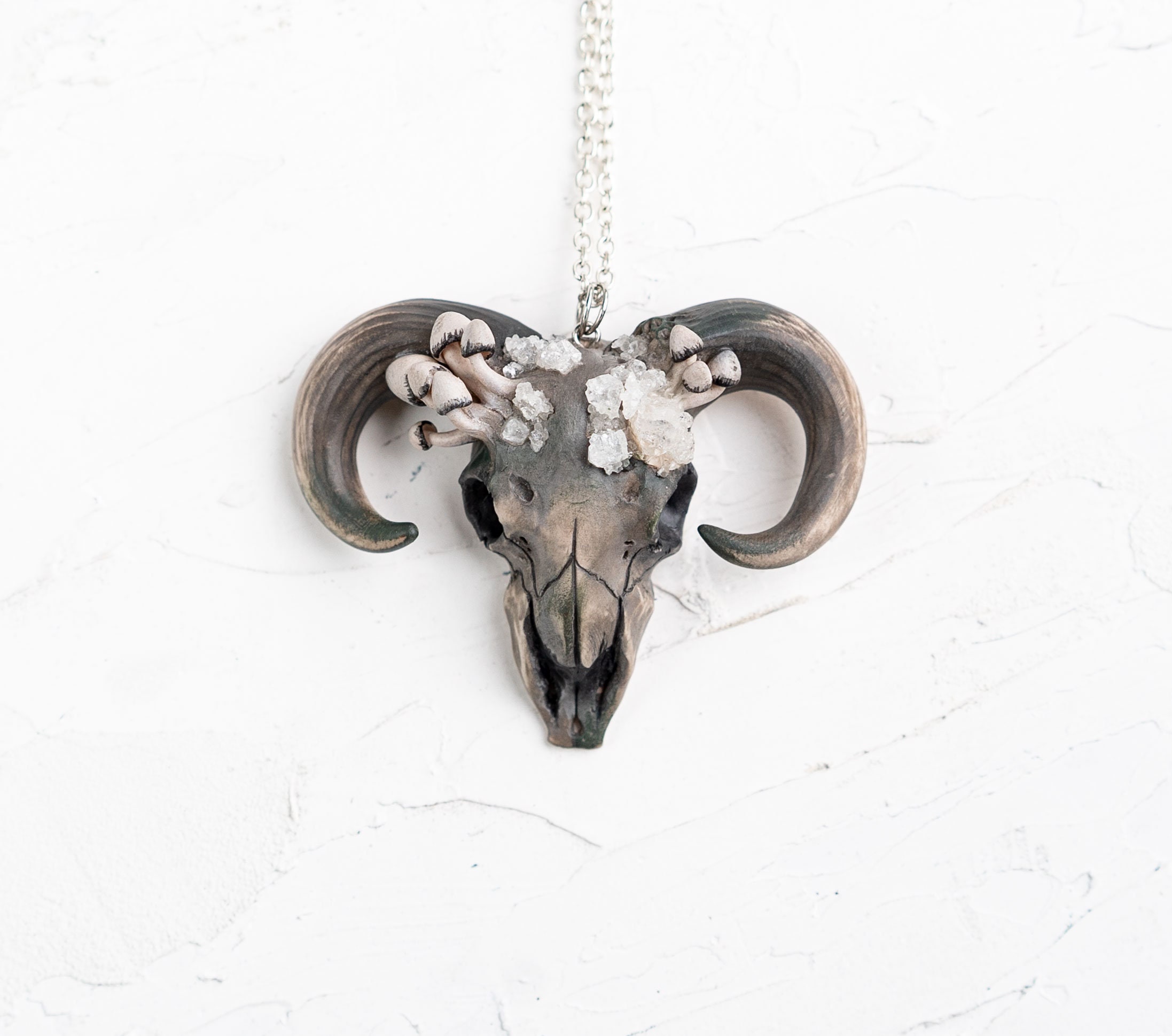 Necklace Ram Skull With Sugar Quartz