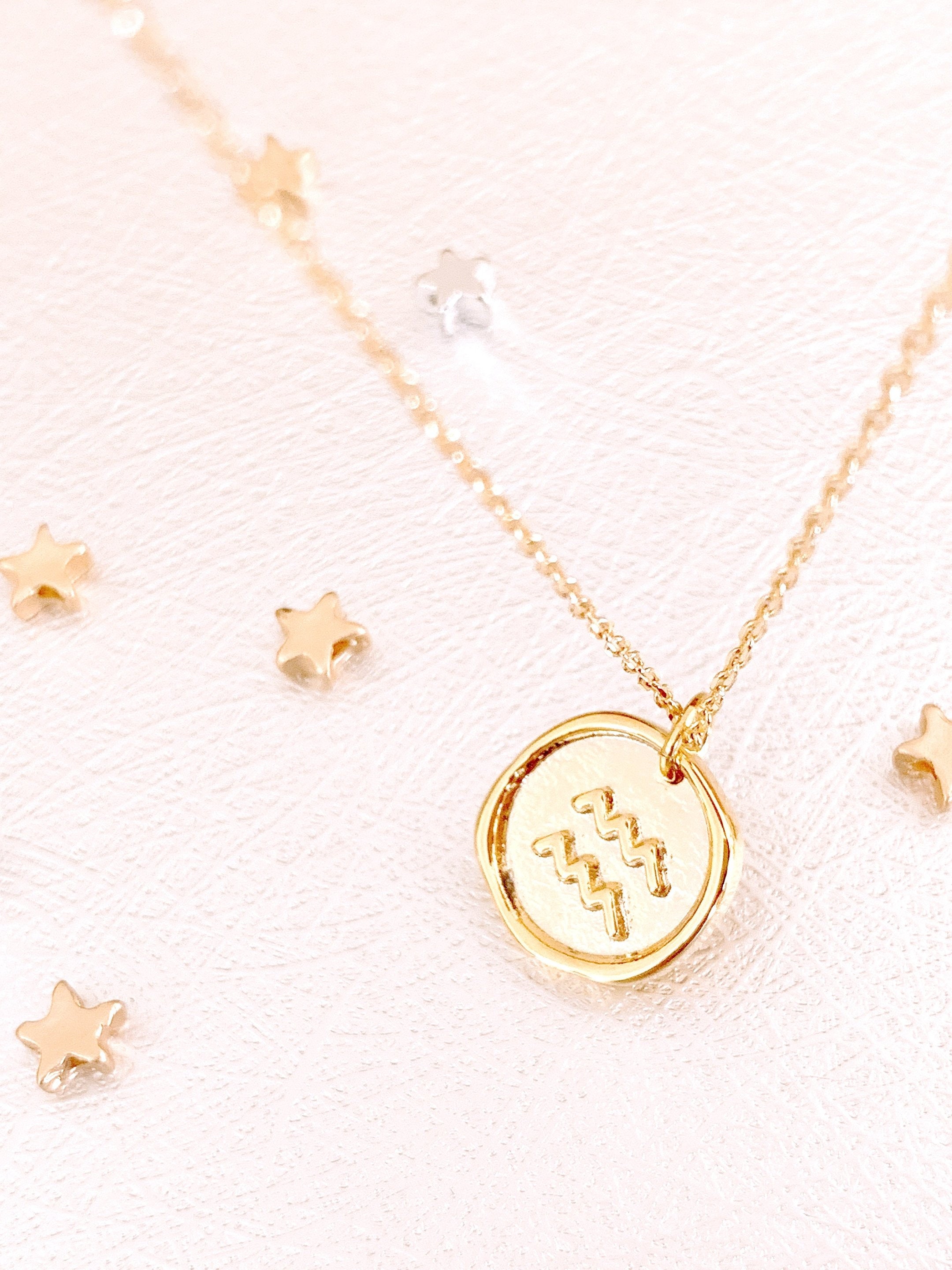 Zodiac Coin Medallion Necklace- Aquarius Necklace - Astrology Sign- Gold Star Jewelry- Vintage Constellations Birthday Gifts