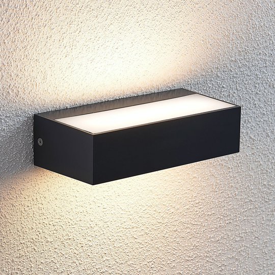 LED-ulkoseinävalaisin Nienke, IP65, 17 cm