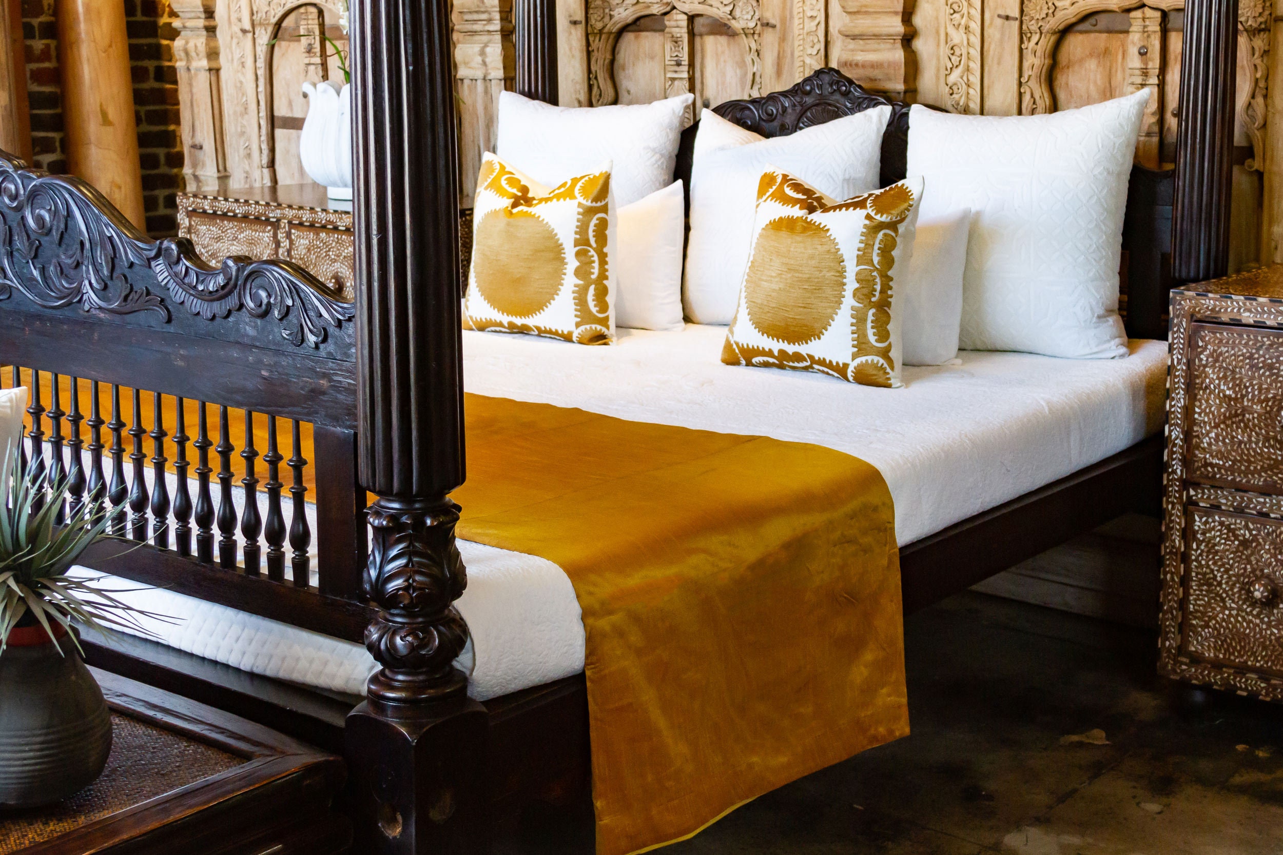 Gold Silk Blend Duvet Cover, Dupion Bed Cover, Elegant Duvet, Thai Silk Cover, Yellow Owven Blend Bohoduvet Cover