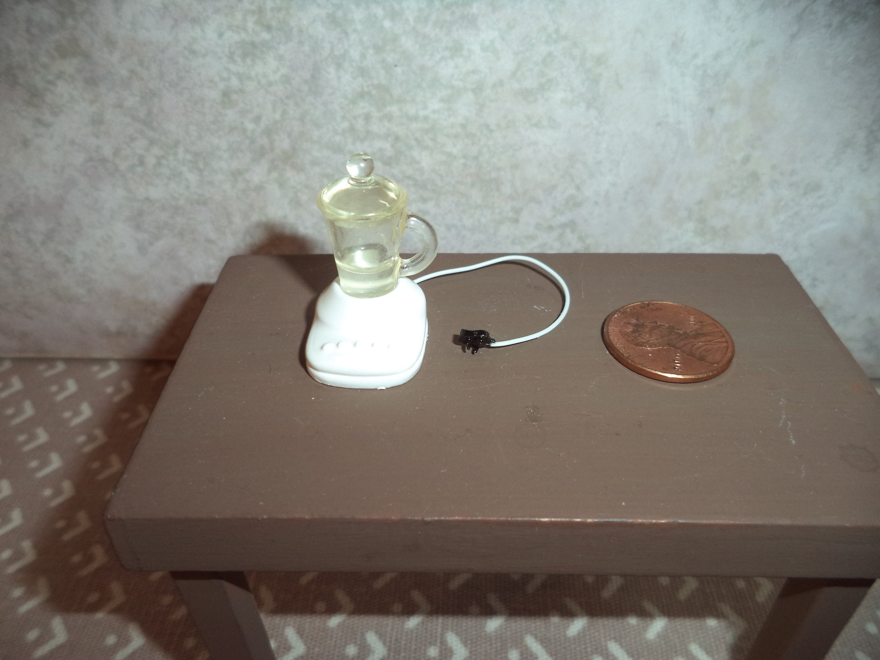 112 Scale Dollhouse Miniature Blender