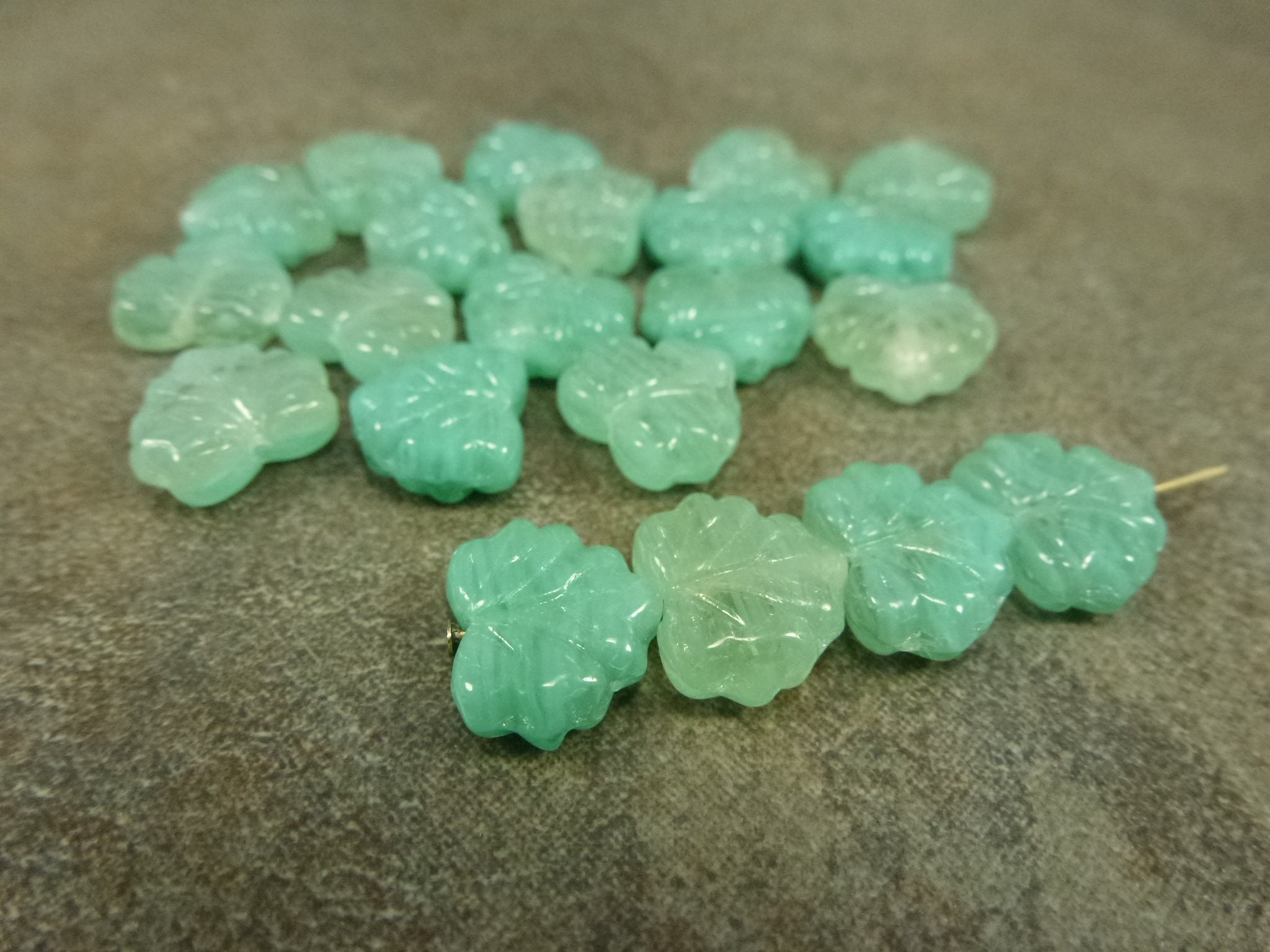 20Pc Crystal/Mint Blend Maple Leaf Beads 11x13mm Czech Pressed Glass