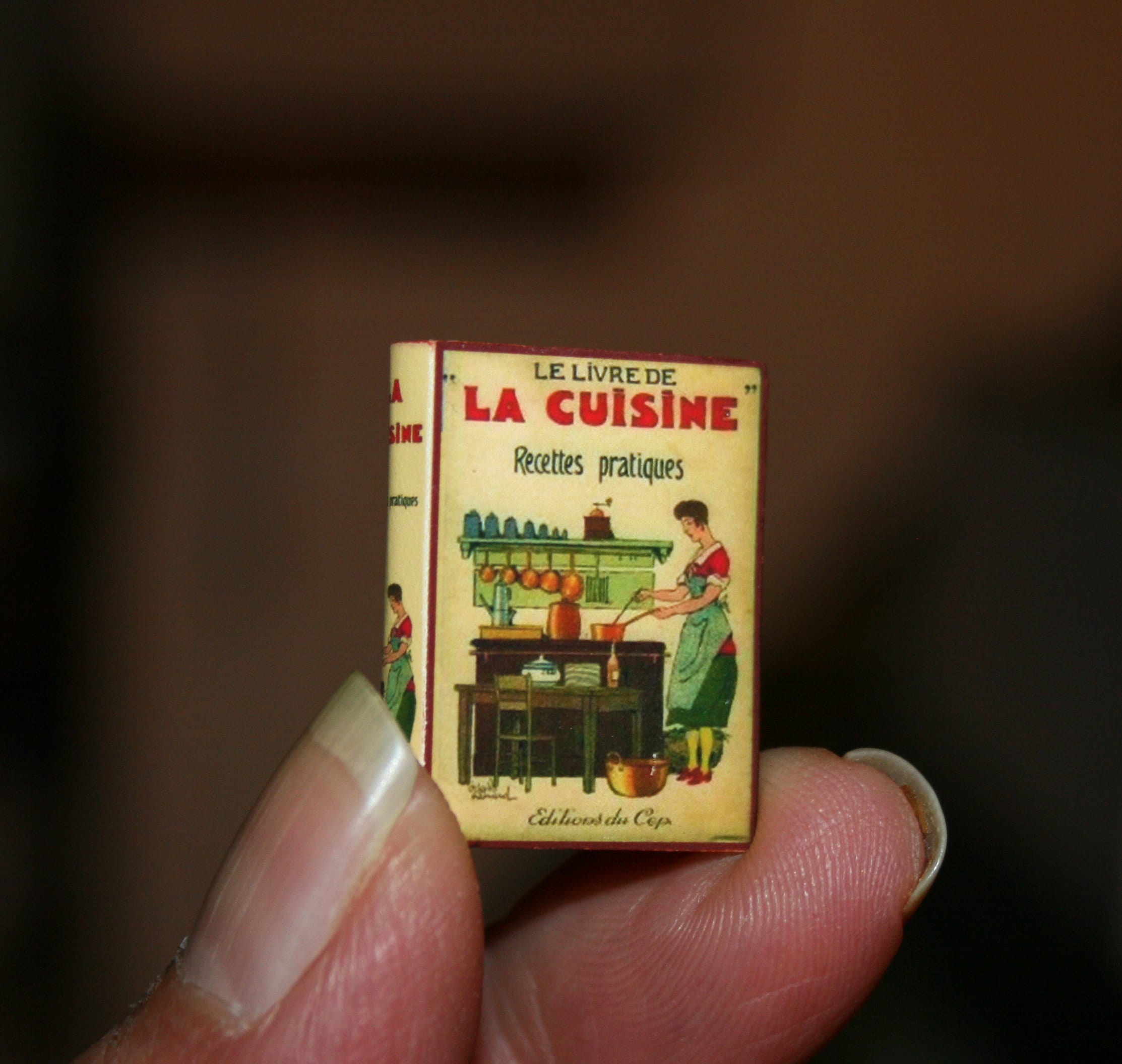 Dollhouse Miniatures La Cuisine, Cook Book - Artisan Handmade Miniature in 12Th Scale. From Cosediunaltromondo Italy"