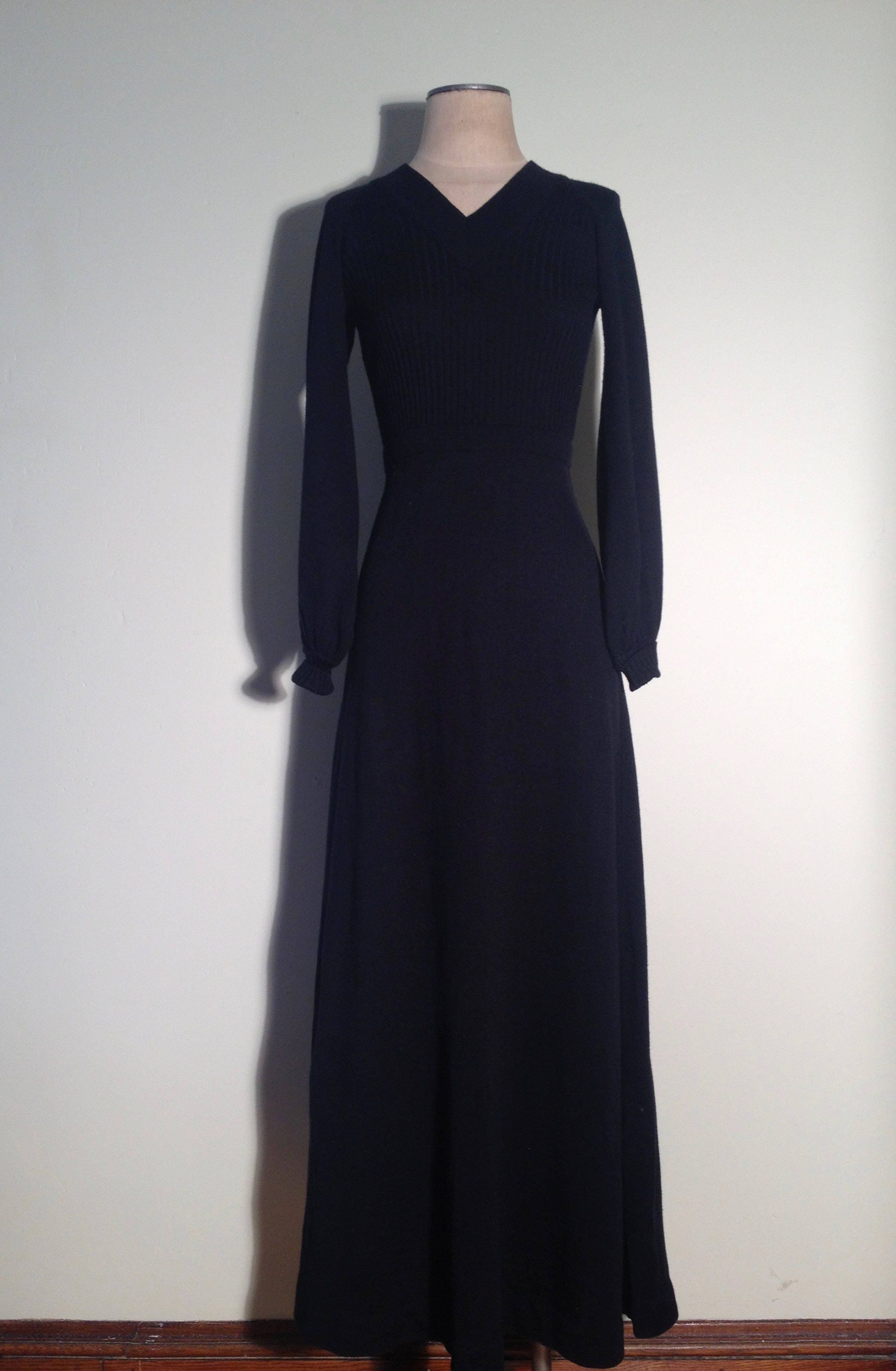 1970's Roncelli Black Wool Blend Knit V-Neck Full Length Dress/Gown/Maxi Dress/Bishop Sleeves/70S/Sweater Dress