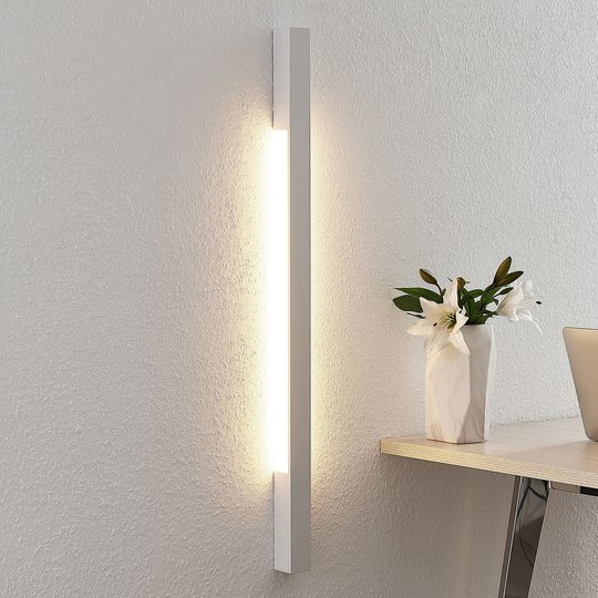 Arcchio Ivano -LED-seinävalaisin 91 cm, valkoinen