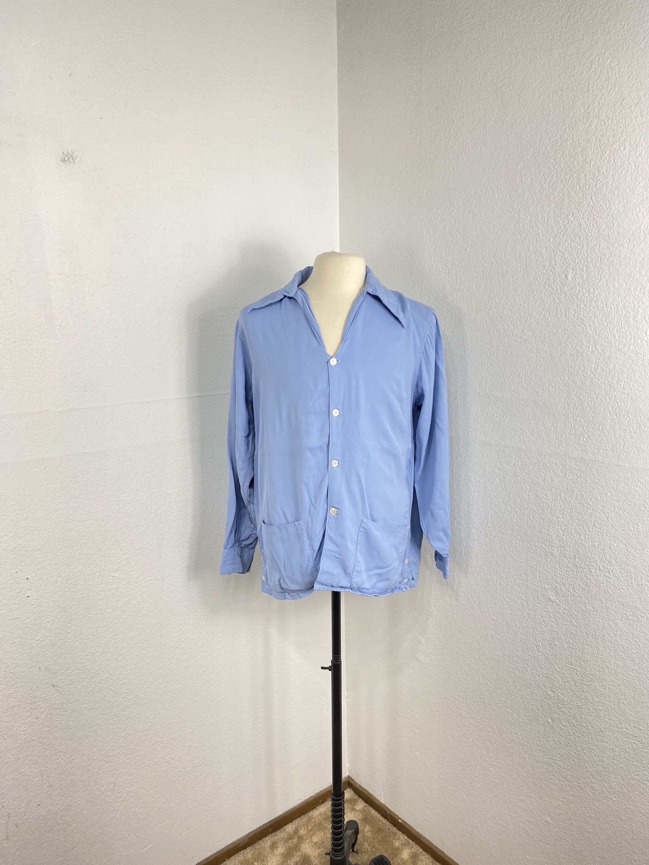 40S Vintage Van Heusen Rayon Wool Blend Shirt Pocket Size Medium