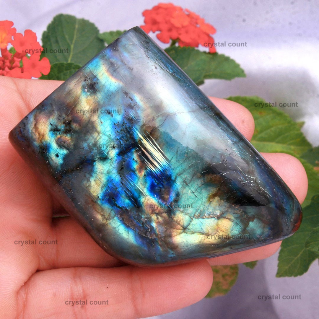 833Cts Labradorite High Flash Free Standing Display Specimens Polished Crystal Sculpture Home Decoration Stone