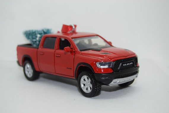 Dodge Ram 1500 Red Truck Ornament With Tree