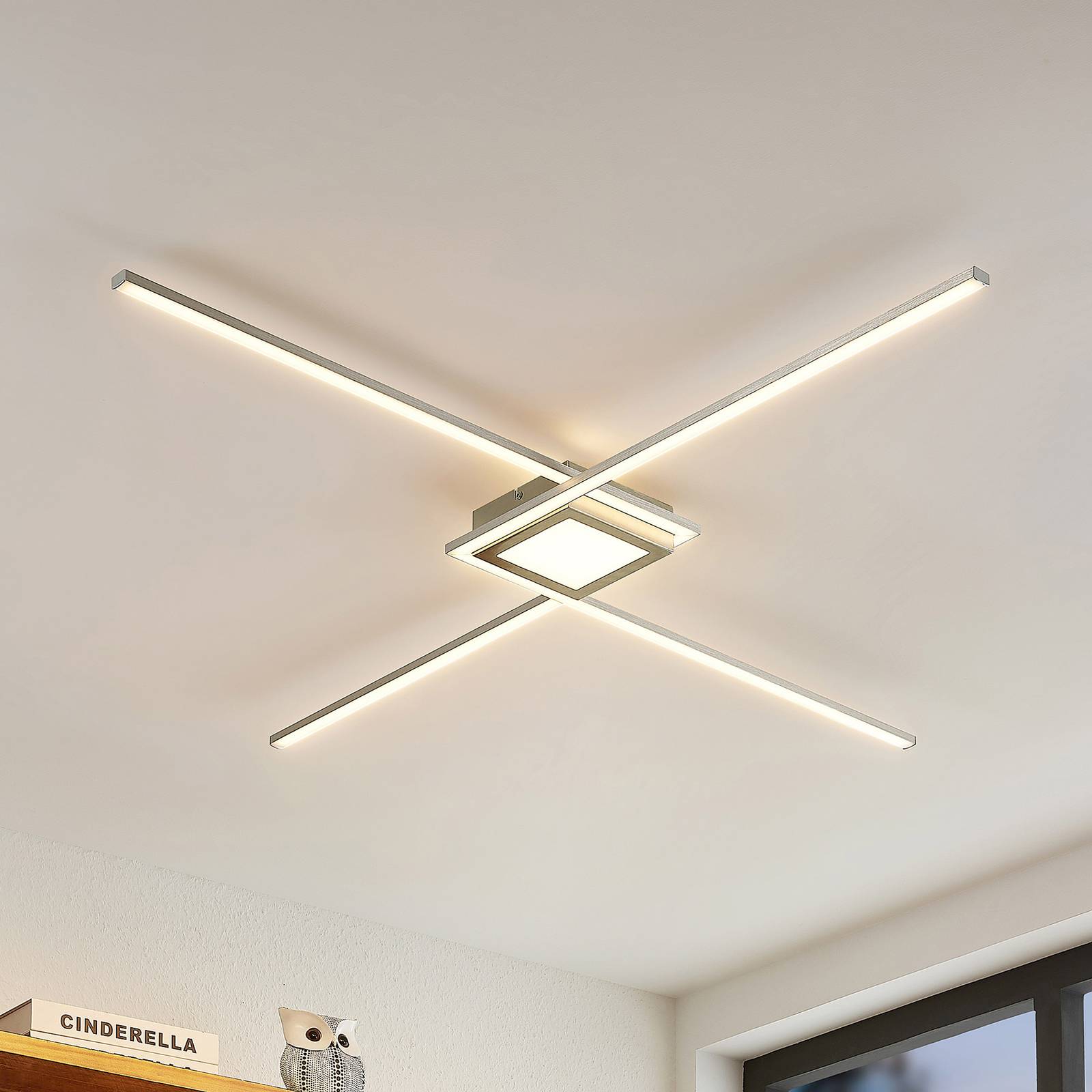 Lindby Ridia -LED-kattovalaisin, nikkeli