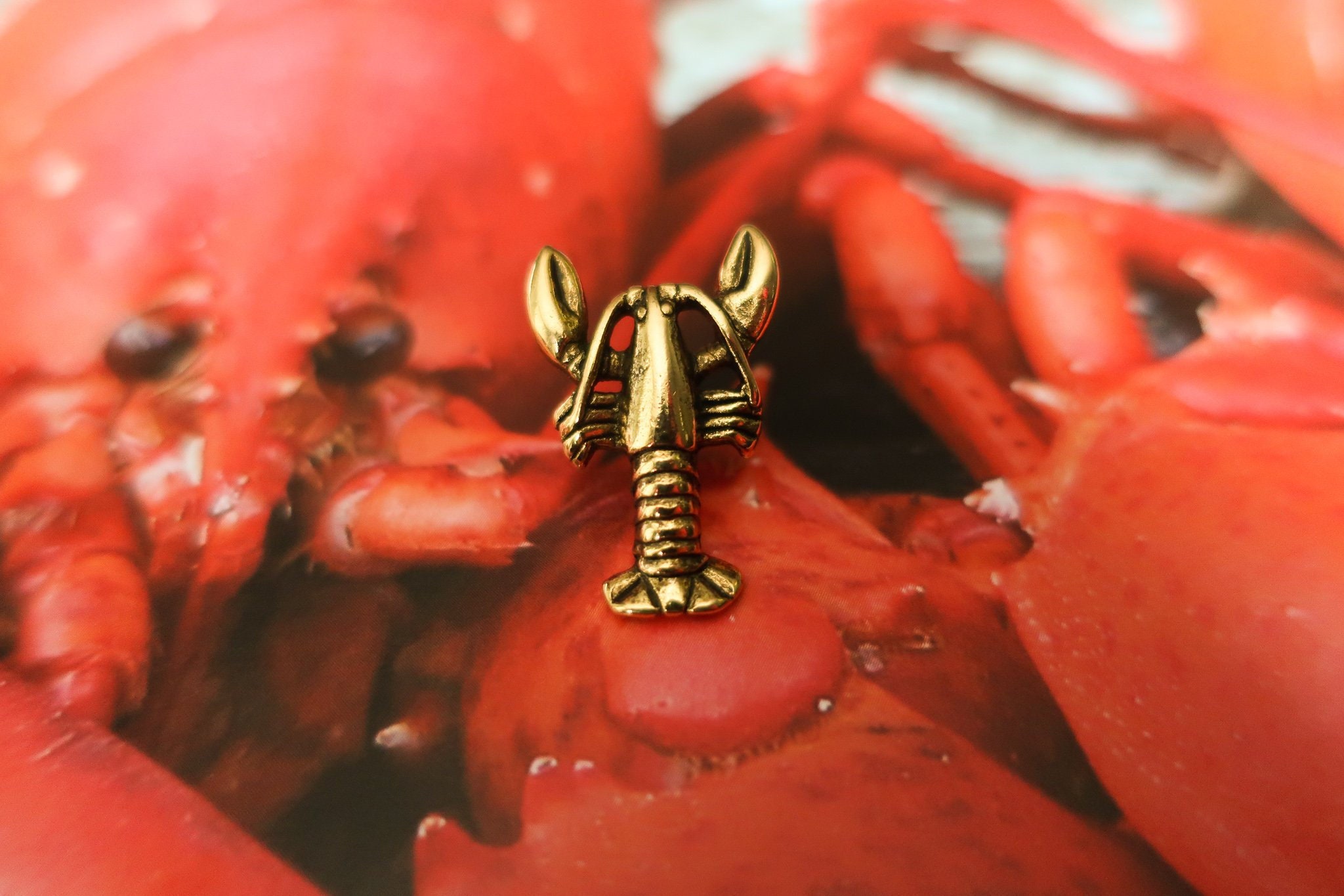 Lobster Gold Dipped Pewter Lapel Pin - Cc112G - Marine Crustaceans, Marine, Beach, Ocean, Seafood, Maine, New England, Pins & Gifts