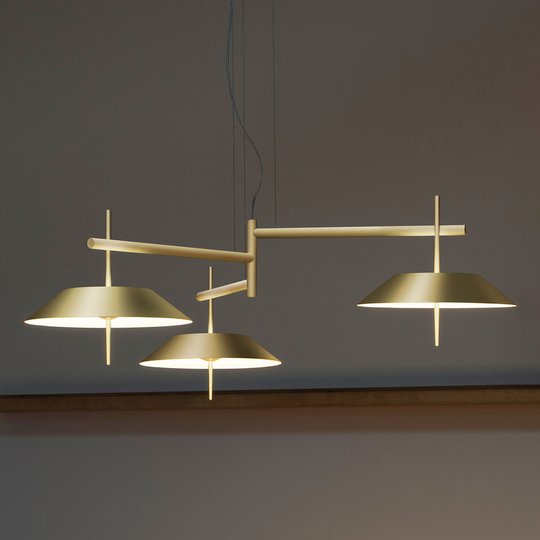 LED-designriippuvalaisin Mayfair 3-lamp.