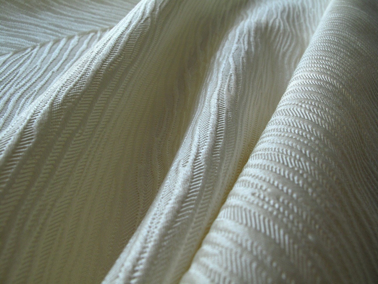 Silk Fabric, Silk Wool Blend Jacquard Brocade Fat Quarter, 18 By 22"