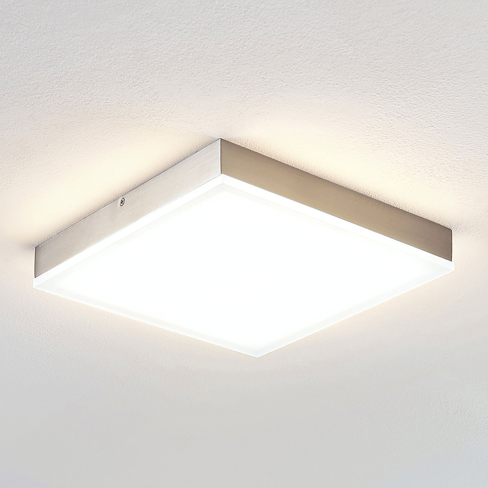 Lindby Tamito LED-kattovalaisin, nikkeli, 25 cm