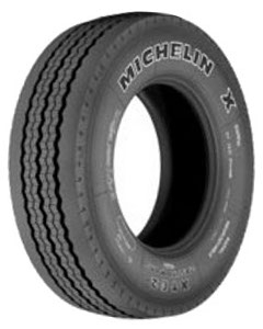 Michelin Remix XTE 2+ ( 215/75 R17.5 135/133J pinnoitettu )