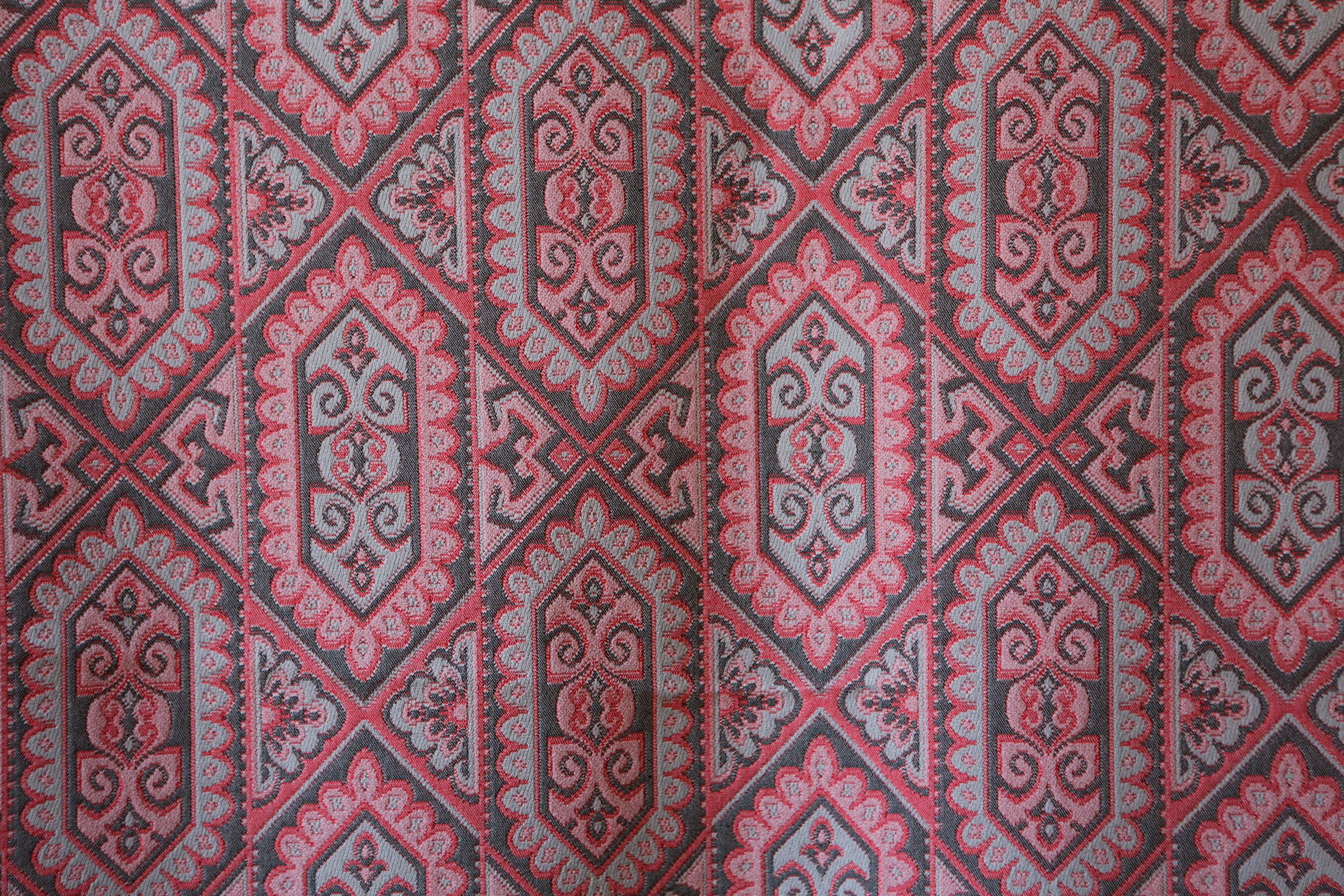 Pink & Gray Synthetic Blend Lightweight Fabric With Diamond Oblong Geometric Pattern - Vintage 70's