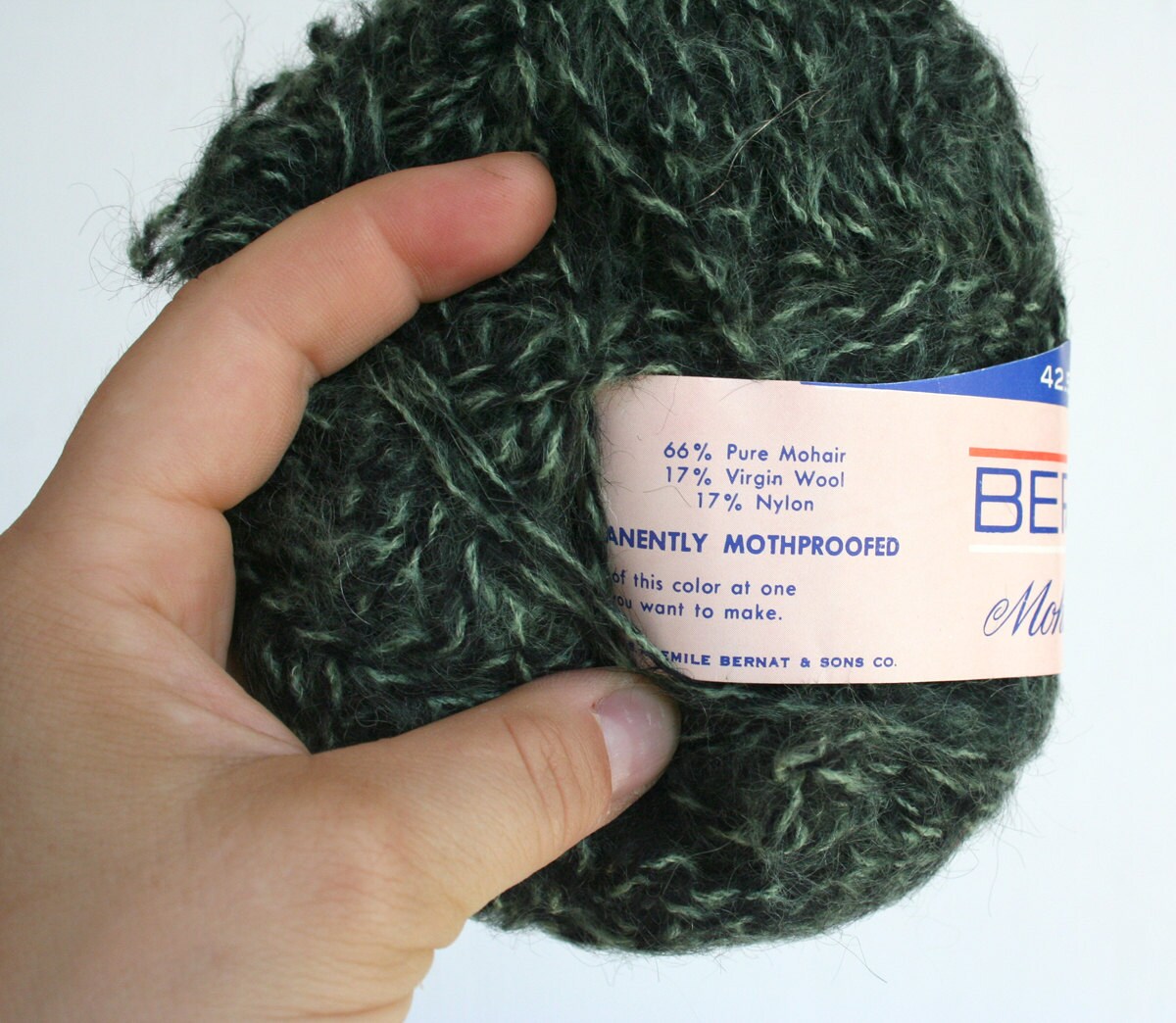 Vintage Mohair Blend Yarn in Dark Green & Black. Worsted, Bernat, Made Usa, 1 Pound, Twelve Skeins, Mohair, Wool, Nylon
