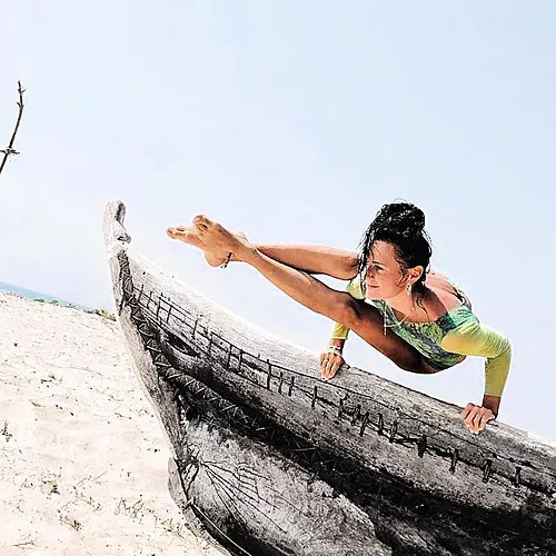Yoga ved verdens ende. Rejseblogger Anikos slående asanas