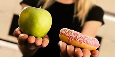 Hoe kun je minder suiker eten en snoep vervangen?