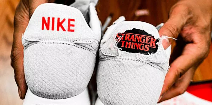 Collaborazione Nike x The Stranger Things. Queste scarpe da ginnastica dovranno essere date alle fiamme
