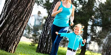 Como preparar seu filho para a primeira corrida: 4 dicas para os pais