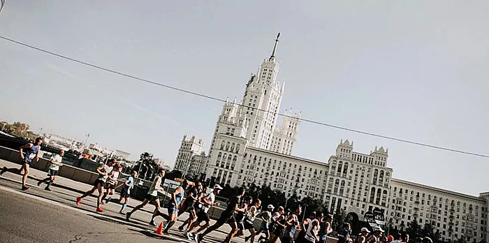 実行中のモスクワ：首都に恋する21 km