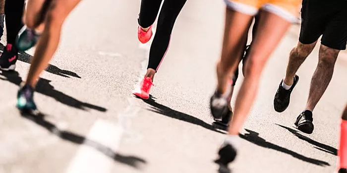 เชื่อมั่นในพลังแห่งการวิ่ง: ฝึกและช่วยเหลือมูลนิธิการกุศลได้อย่างไร?