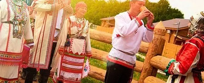 מסורות וטקסים של חתונות רוסיות: בימים ההם והיום